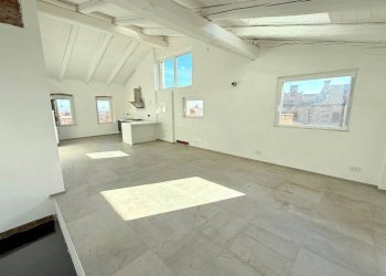 Salone - Casa indipendente via Principi d'Acaja, Pinerolo - foto 2