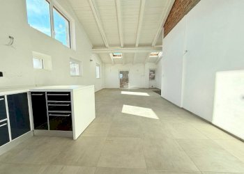 Salone - Casa indipendente via Principi d'Acaja, Pinerolo - foto 10