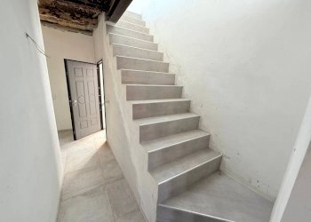 Scala - Casa indipendente via Principi d'Acaja, Pinerolo - foto 14