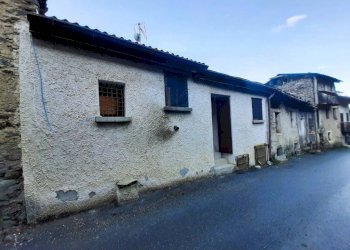 Facciata - Villa a Schiera via Roncascio, Caiolo - foto 5