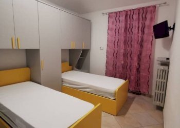 Camera da letto - Trilocale via Bra, 13, Mondovì - foto 11