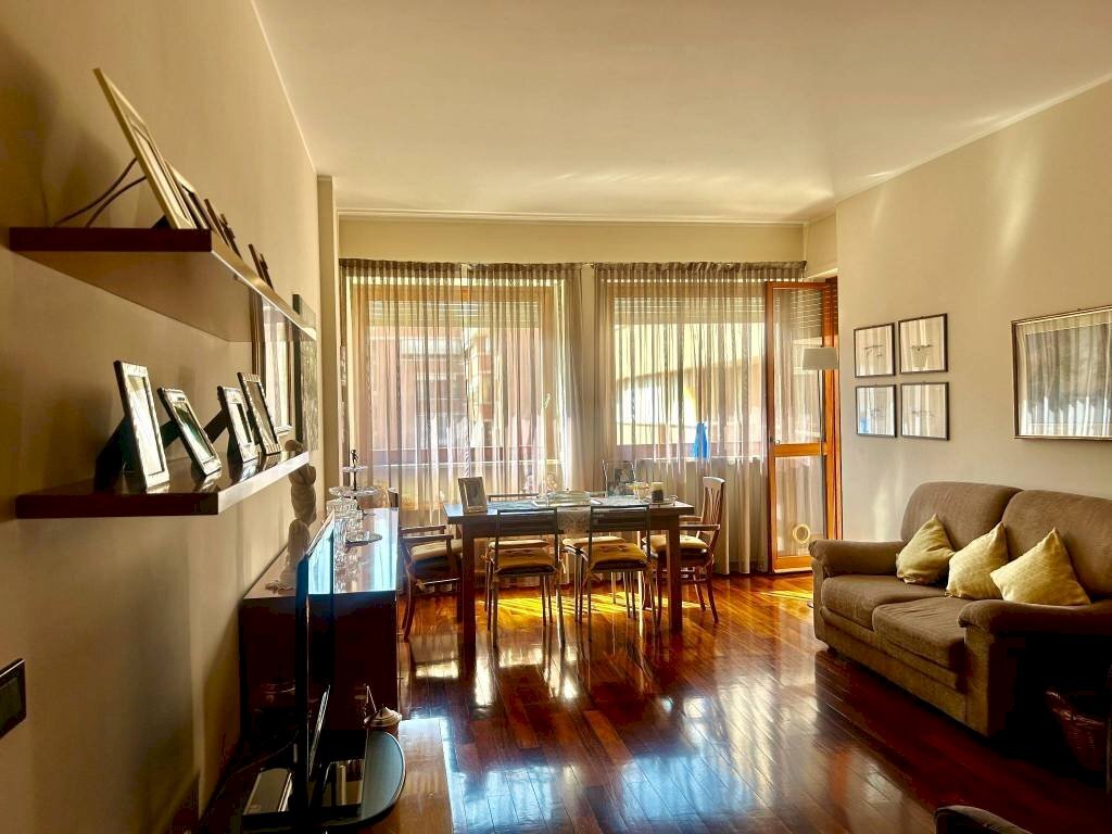 Salone - Four-room apartment via Teobaldo Calissano, 4, Alba - photo 1