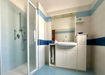 Bagno - Quadrilocale via Teobaldo Calissano, 4, Alba - foto 9