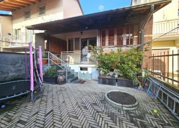 Casa indipendente Via Crescentino, Vische - foto 1