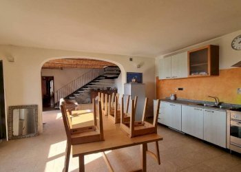 Cucina - Rustico via Opessina, 39, Castelnuovo Calcea - foto 4