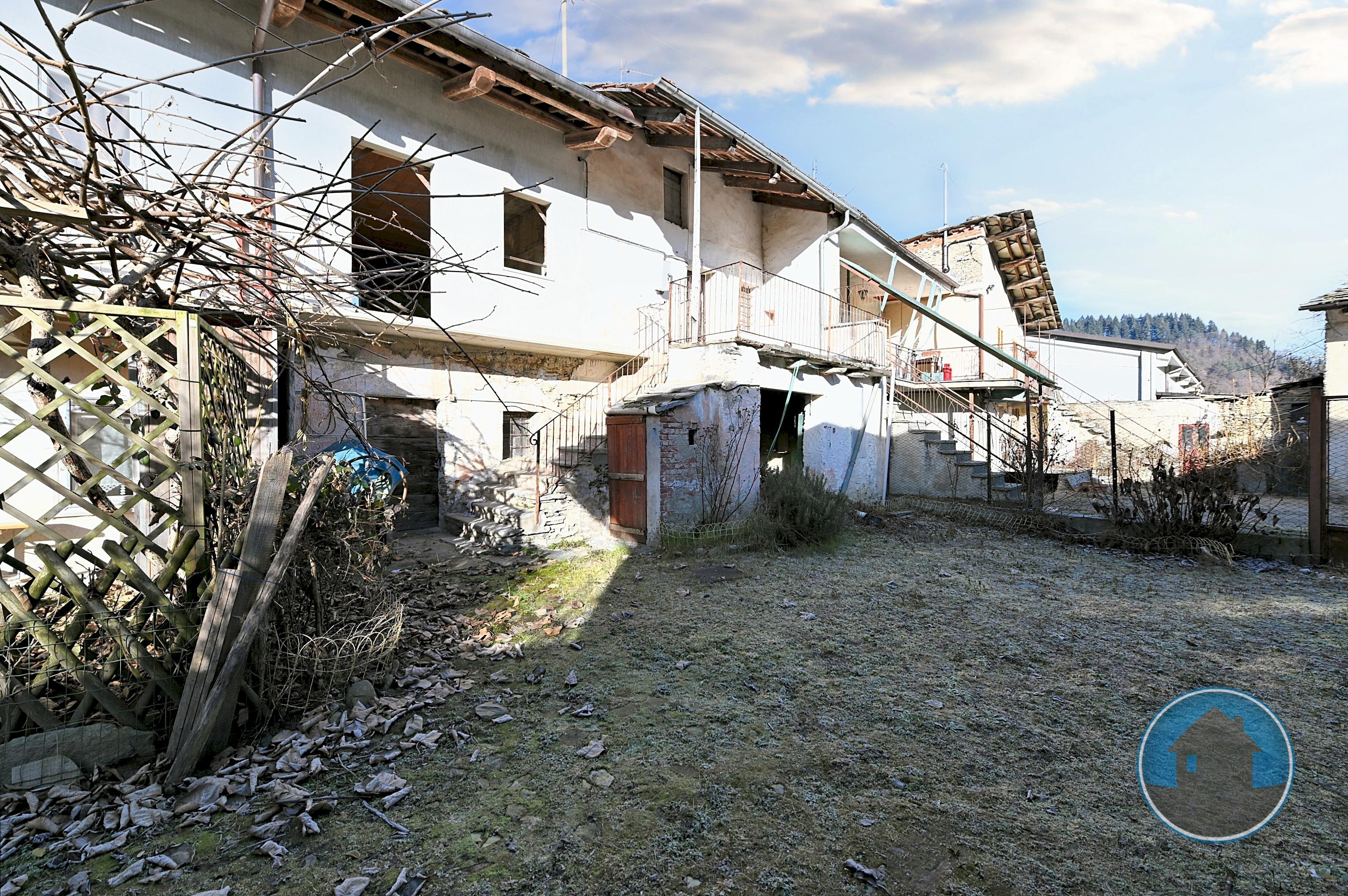 facciata  - Semi-detached house Via Lungaserra, 9, Barge - photo 1