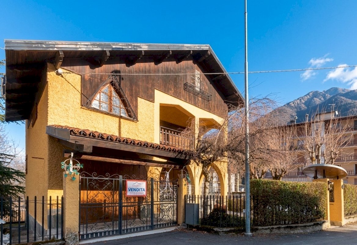 Villa Corso Nizza, 108, Limone Piemonte - foto 1