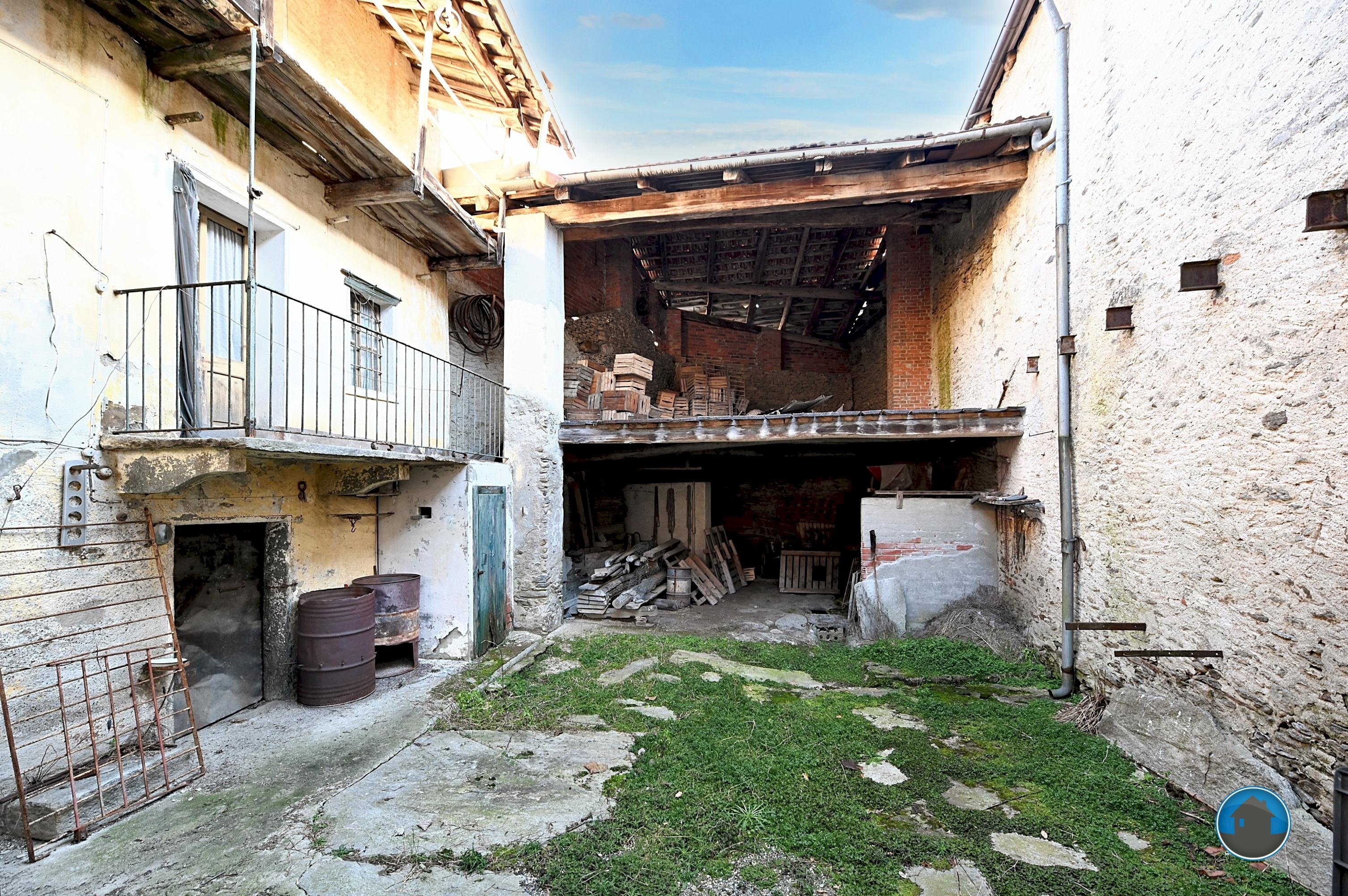 facciata - Semi-detached house Via Paesana, 72, Barge - photo 1