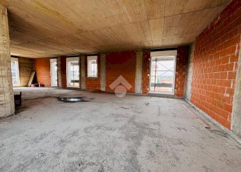 Attic Via Castelli Fiorenza, Rho - photo 5