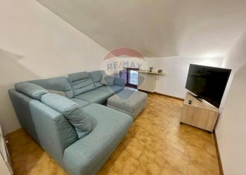 Three-room apartment Piazza Cavour, Casnate con Bernate - photo 8