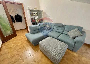 Three-room apartment Piazza Cavour, Casnate con Bernate - photo 11