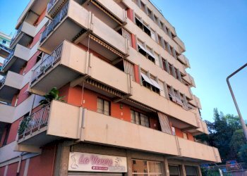 One-room apartment Via >Borgoratti, Genova - photo 1