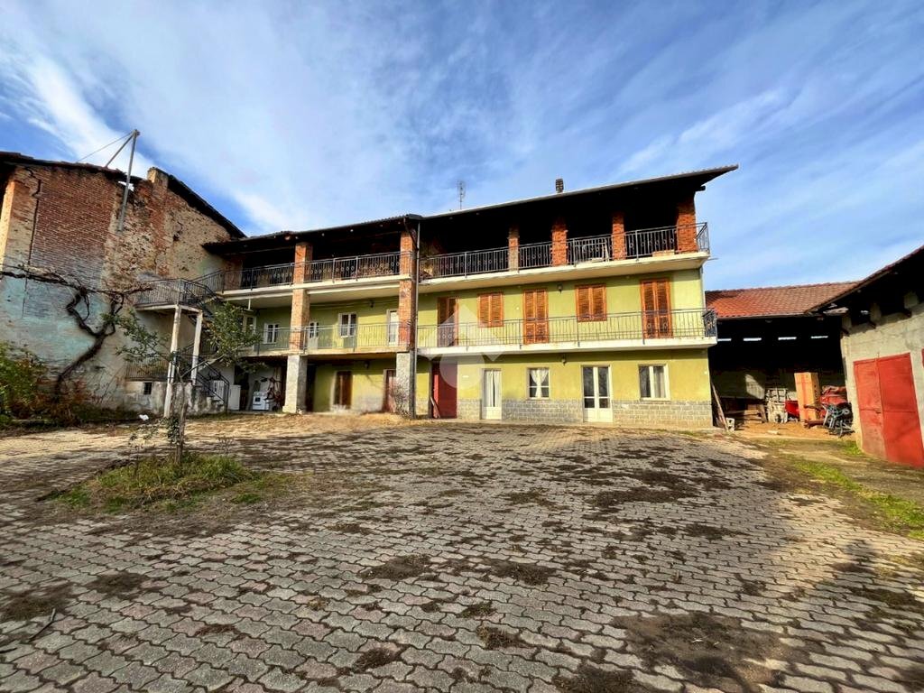 Semi-detached house Frazione Spineto, Castellamonte - photo 1