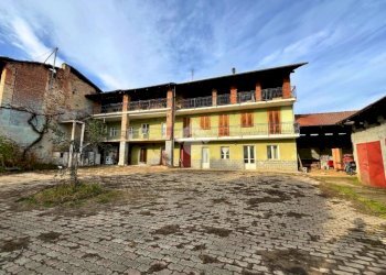 Casa semi indipendente Frazione Spineto, Castellamonte - foto 1