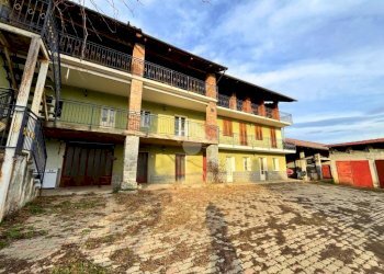 Casa semi indipendente Frazione Spineto, Castellamonte - foto 2