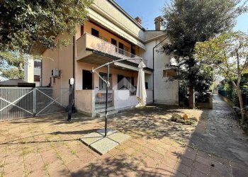 Four-room apartment Via Caduti per la Libertà, Cervia - photo 2