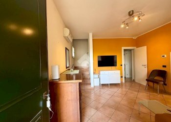 Four-room apartment Via Caduti per la Libertà, Cervia - photo 9