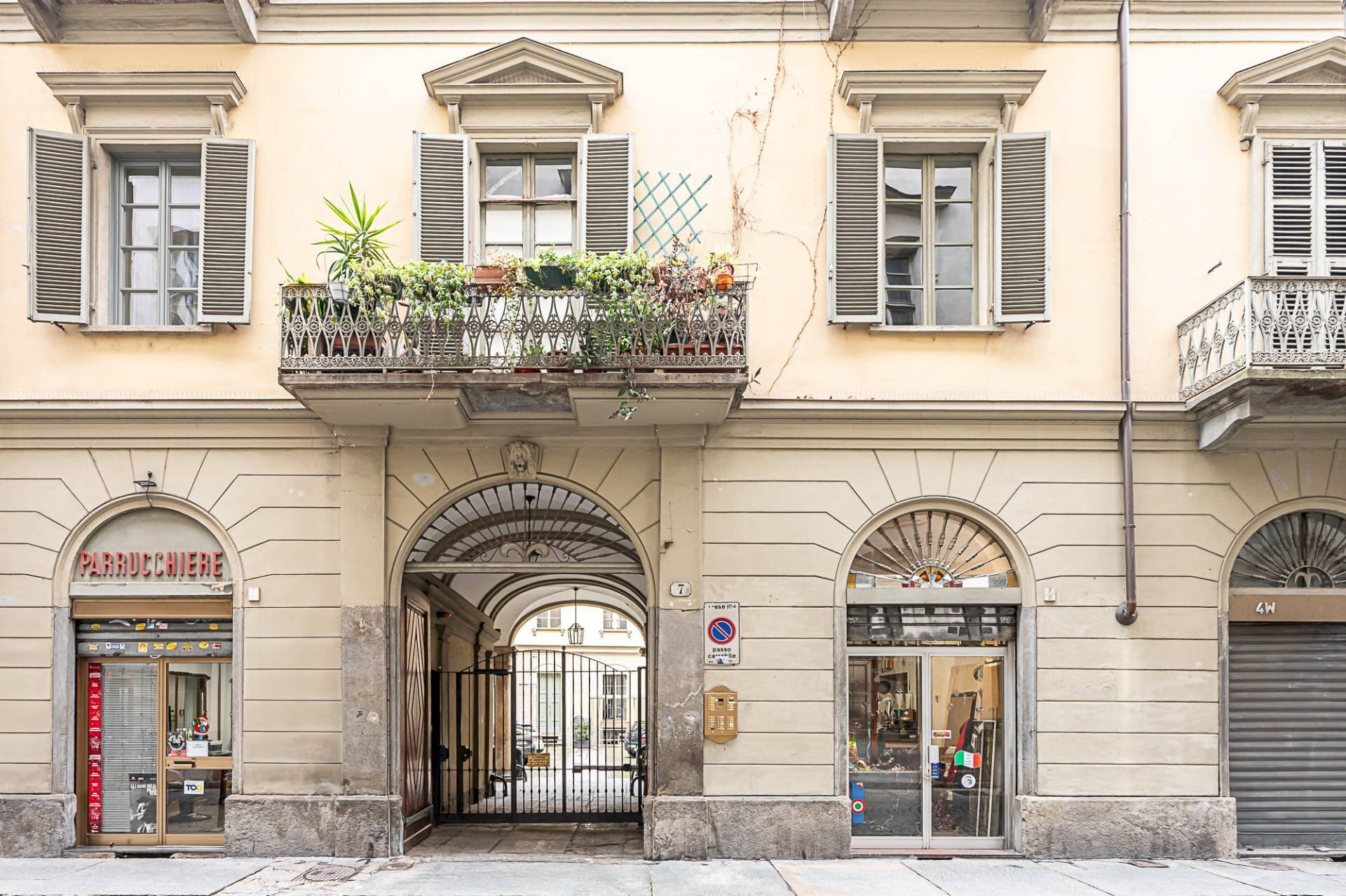 Appartamento Via Bellezia, Torino - foto 1