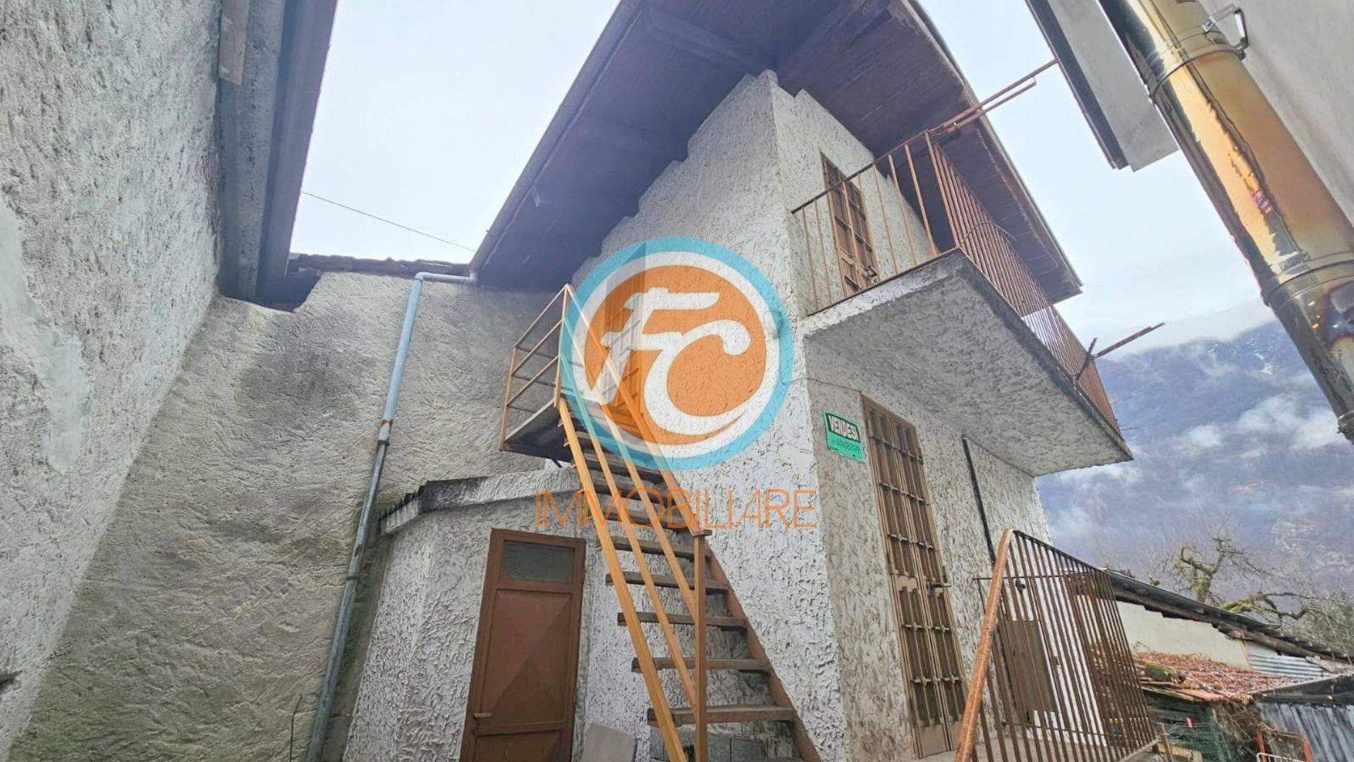 Bilocale Via Locana, Sparone - foto 1