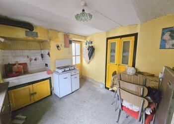 Two-room apartment Via Locana, Sparone - photo 9