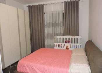 Camera da letto - Quadrilocale via Palazzo della Fortezza, 2, Genova (zona Sampierdarena) - foto 8