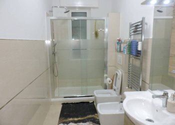 Bagno - Four-room apartment via Palazzo della Fortezza, 2, Genova (neighborhood Sampierdarena) - photo 15