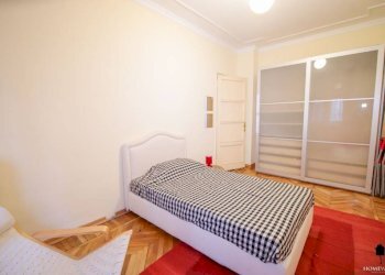 Camera da letto - Quadrilocale via Conte Verde, 8, Torino (zona Centro) - foto 8