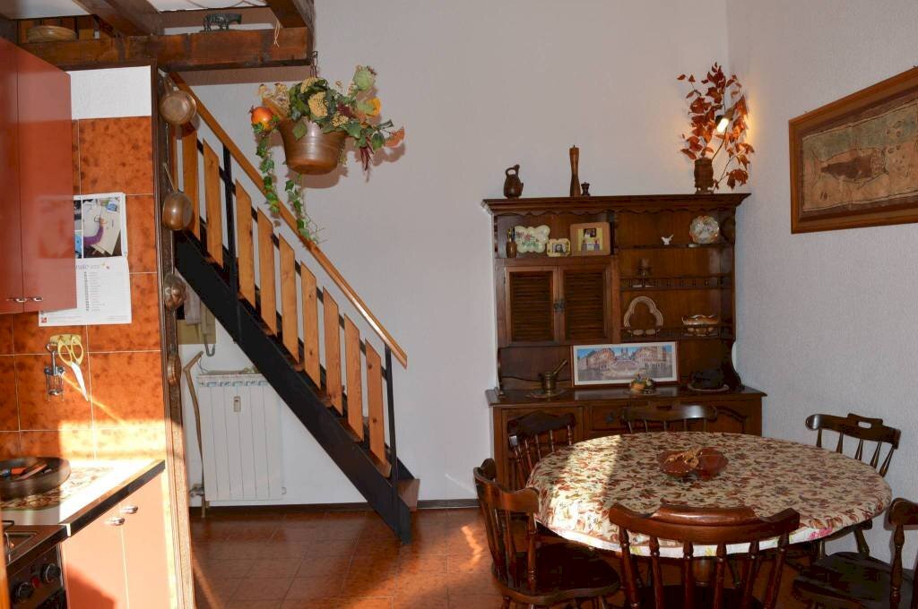 Sala da pranzo - Three-room apartment via Giangirone, 21, Roburent - photo 3