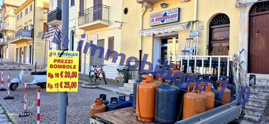 Vista - Attività Commerciale piazza della Repubblica, 61, Alcamo - foto 2