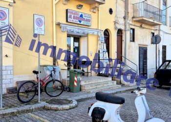 Vista - Attività Commerciale piazza della Repubblica, 61, Alcamo - foto 3