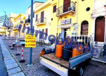 Vista - Attività Commerciale piazza della Repubblica, 61, Alcamo - foto 4