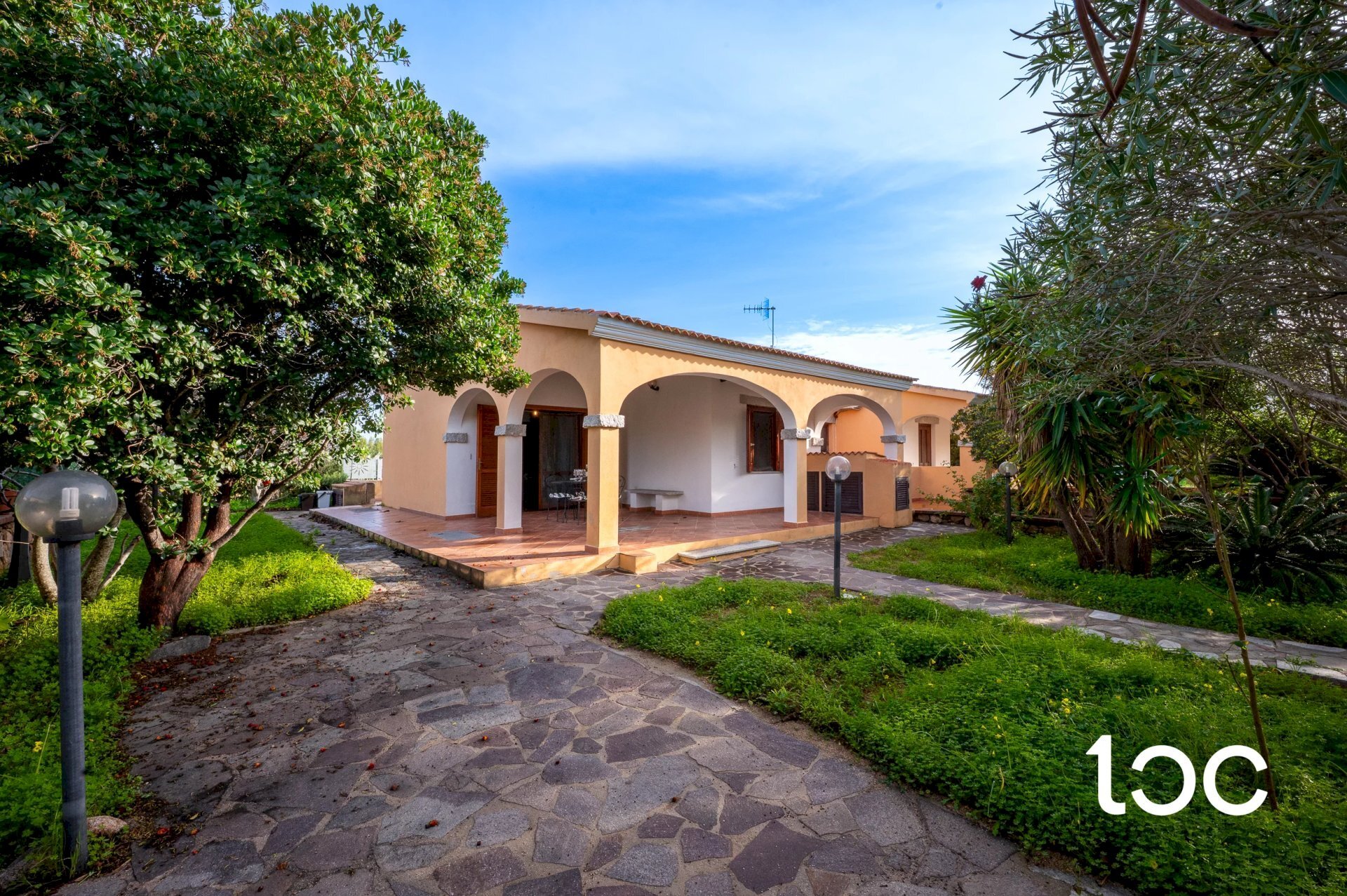 Villa a Schiera San Teodoro - foto 1