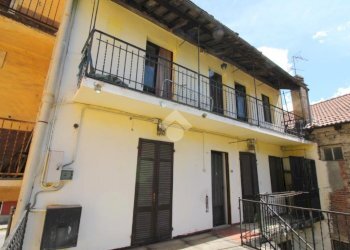 Three-room apartment Corso Galliano Rocco, Pinasca - photo 1
