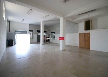 Negozio Via Cesare Pavese, Martina Franca - foto 5