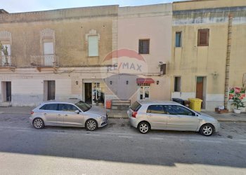 Locale Commerciale Via Vespri, Valderice - foto 10