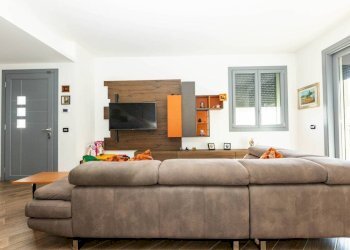 Salone - Villa via Armando Diaz, Nerviano - photo 11