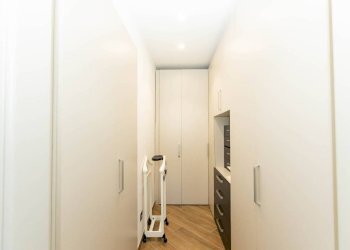 Cabina armadio - Villa via Armando Diaz, Nerviano - photo 24