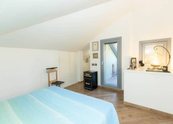 Camera da letto - Villa via Armando Diaz, Nerviano - photo 32