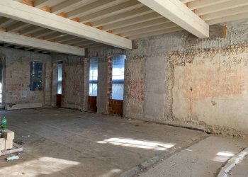 Stanza non arredata - Rustico via Marsala, 109, Verona (zona Borgo Trento) - foto 20