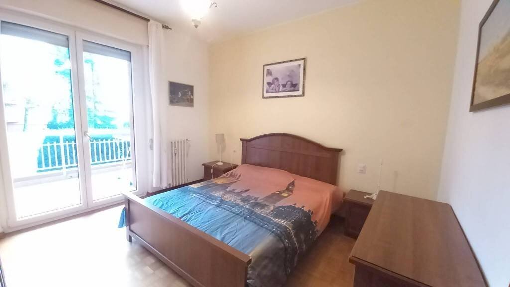 Camera da letto - Four-room apartment via Fabio Filzi, 22, Varese - photo 1