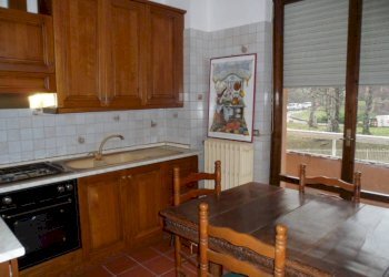 Cucina - Four-room apartment via Fabio Filzi, 22, Varese - photo 12