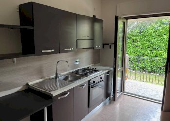 Cucina - Bilocale via Giuseppe Lugli, 43, Roma (zona Lido di Ostia) - foto 4