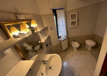 Bagno - Bilocale via Giuseppe Lugli, 43, Roma (zona Lido di Ostia) - foto 22