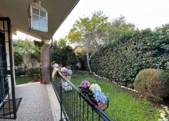Giardino - Bilocale via Giuseppe Lugli, 43, Roma (zona Lido di Ostia) - foto 28