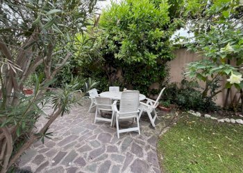 Giardino - Bilocale via Giuseppe Lugli, 43, Roma (zona Lido di Ostia) - foto 30