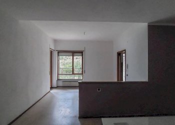 Stanza non arredata - Trilocale via Rollino, Genova (zona Sestri Ponente) - foto 10