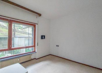 Stanza non arredata - Trilocale via Rollino, Genova (zona Sestri Ponente) - foto 30