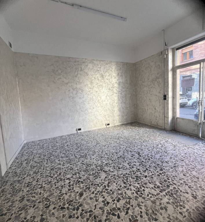 Shop Pinerolo - photo 1