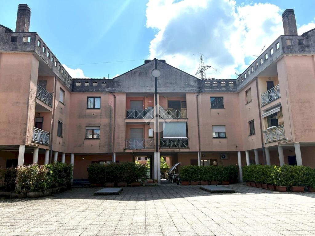 Trilocale Via Vincenzo Monti, Robecchetto con Induno - foto 1