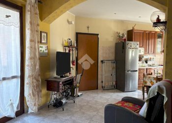 Three-room apartment Via Vincenzo Monti, Robecchetto con Induno - photo 2